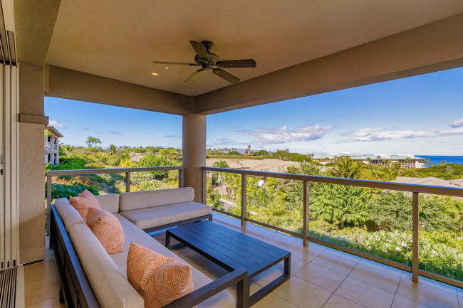 Relax on the large covered lanai.